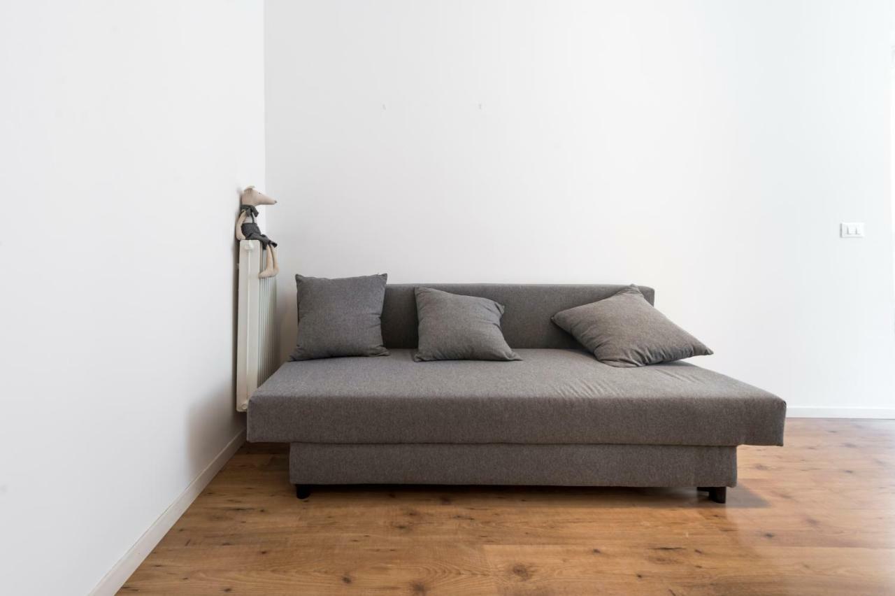 Zara Apartment Trento Bagian luar foto